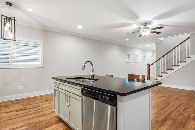 2222 Carter Ave, Nashville, TN 37206