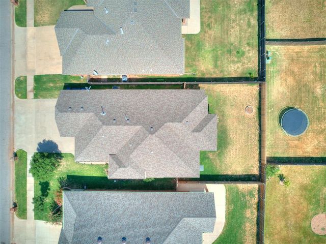 18228 Bridlington Drive, Edmond, OK 73012
