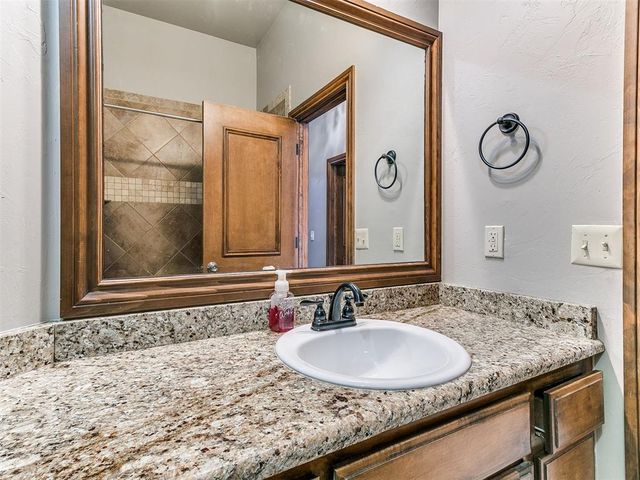 18228 Bridlington Drive, Edmond, OK 73012