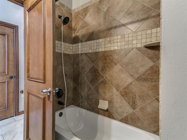 18228 Bridlington Drive, Edmond, OK 73012