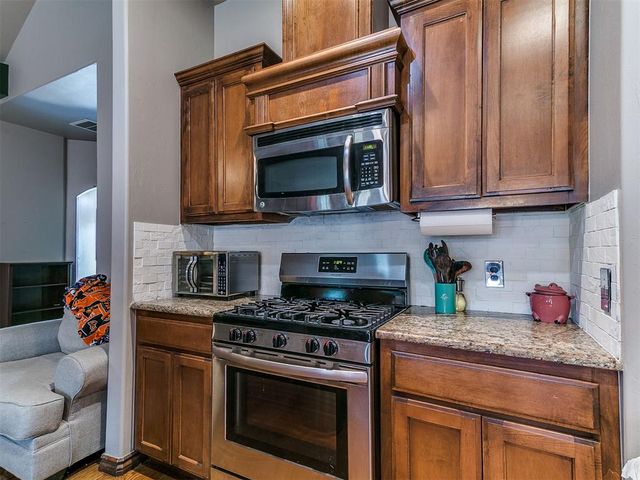 18228 Bridlington Drive, Edmond, OK 73012