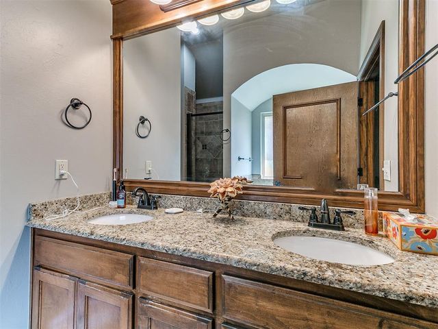 18228 Bridlington Drive, Edmond, OK 73012