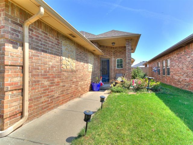 18228 Bridlington Drive, Edmond, OK 73012