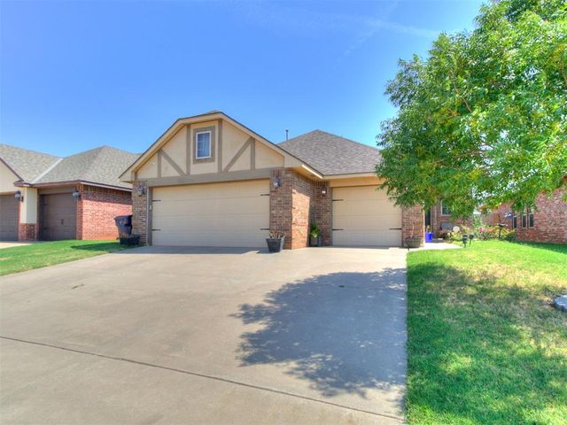18228 Bridlington Drive, Edmond, OK 73012