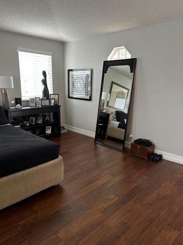 6754 Via Regina, Boca Raton, FL 33433