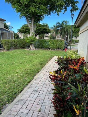 6754 Via Regina, Boca Raton, FL 33433