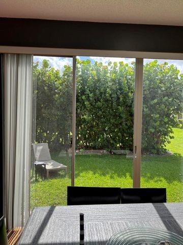 6754 Via Regina, Boca Raton, FL 33433