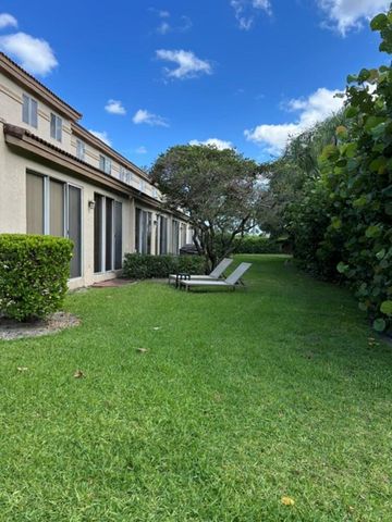 6754 Via Regina, Boca Raton, FL 33433