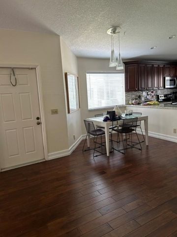 6754 Via Regina, Boca Raton, FL 33433