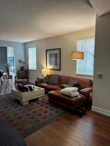 6754 Via Regina, Boca Raton, FL 33433