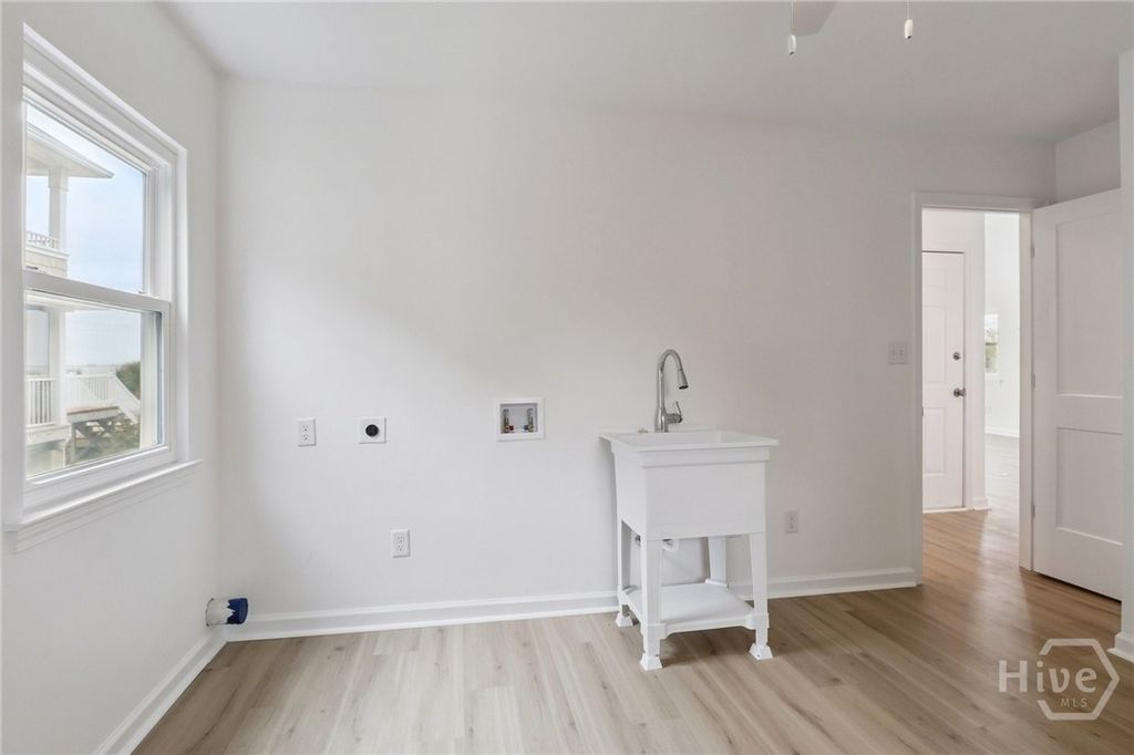 Image 12 of property listing at 9 Shipwatch Lane, Tybee Island, GA 31328