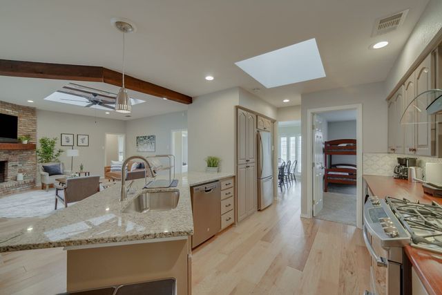 502 Stillmeadow Drive, Richardson, TX 75081