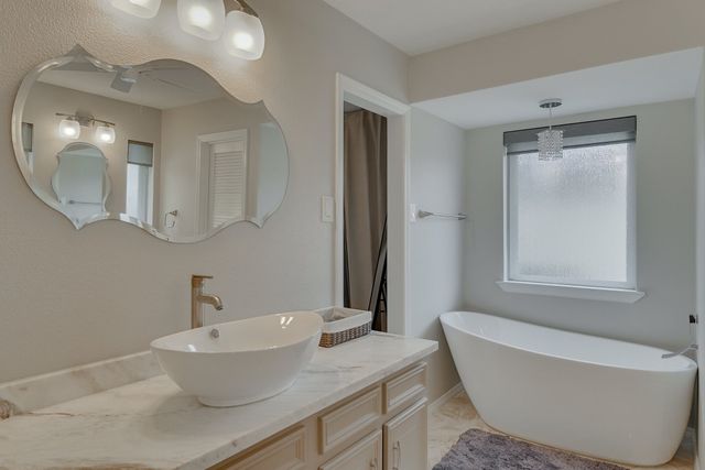 502 Stillmeadow Drive, Richardson, TX 75081