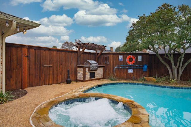 502 Stillmeadow Drive, Richardson, TX 75081