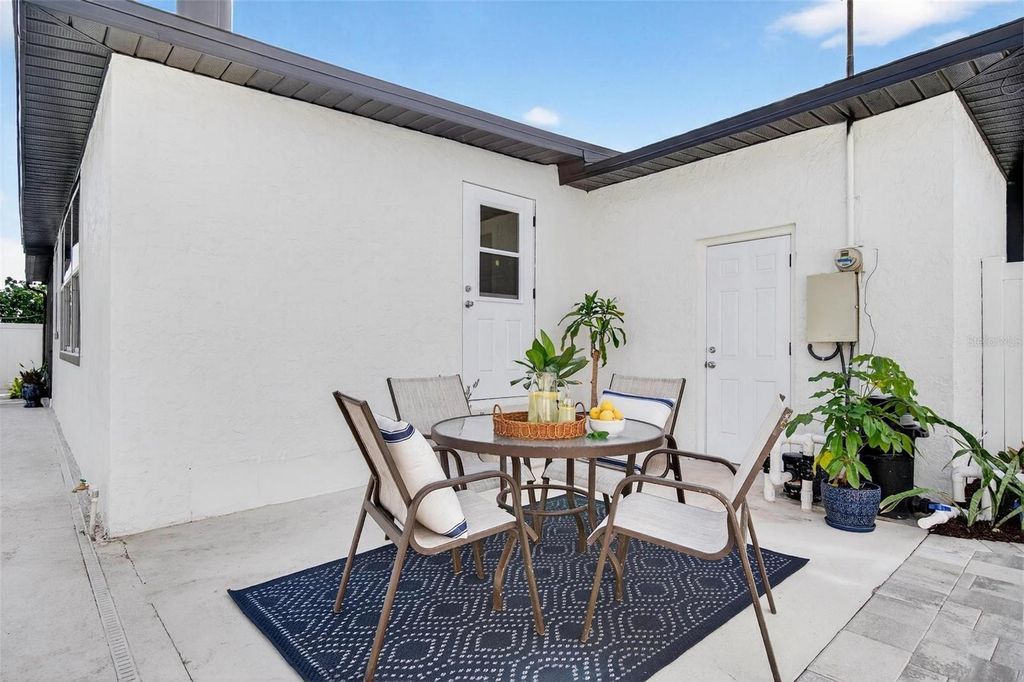 Image 31 of property listing at 4709 MINEOLA STREET, Bradenton, FL 34207