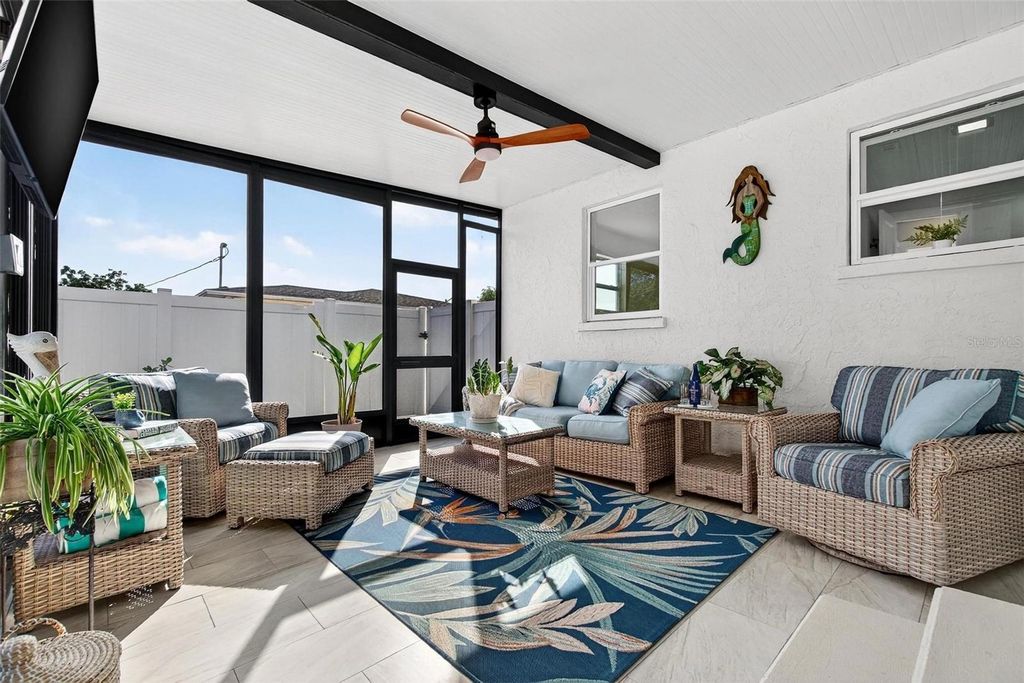 Image 6 of property listing at 4709 MINEOLA STREET, Bradenton, FL 34207