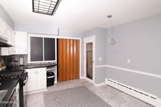413 Hackett Boulevard, Albany, NY 12208