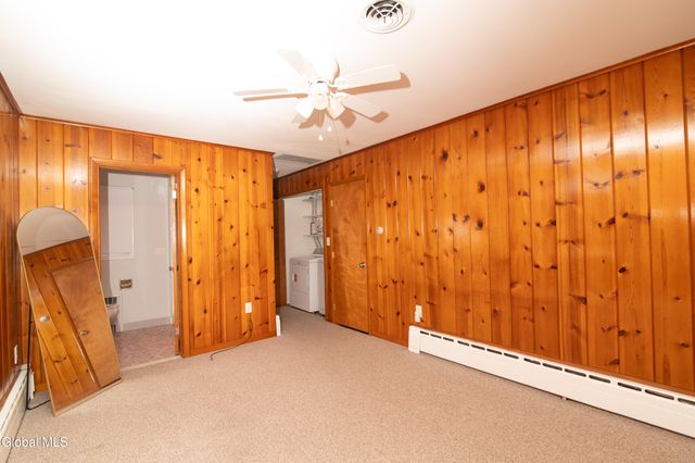 413 Hackett Boulevard, Albany, NY 12208