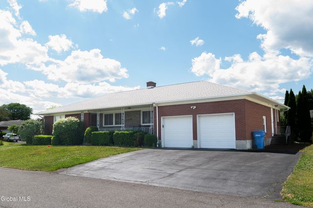 413 Hackett Boulevard, Albany, NY 12208