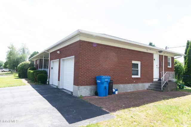 413 Hackett Boulevard, Albany, NY 12208