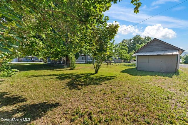 372 E Jefferson Ave, Priest River, ID 83856