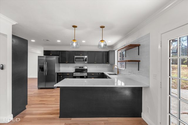 4136 Pines Road, Shreveport, LA 71119