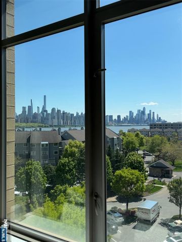 8100 River Road 602, North Bergen, NJ 07047