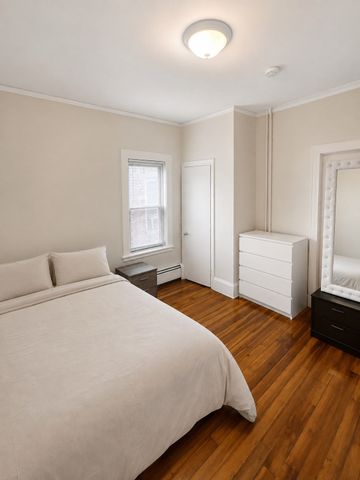 86 Prentiss 1, Watertown, MA 02472