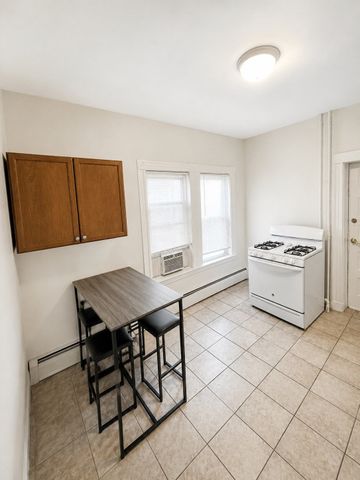 86 Prentiss 1, Watertown, MA 02472