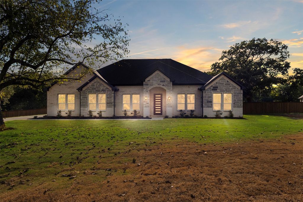 3300 Paradise Lane, Seagoville, TX 75159