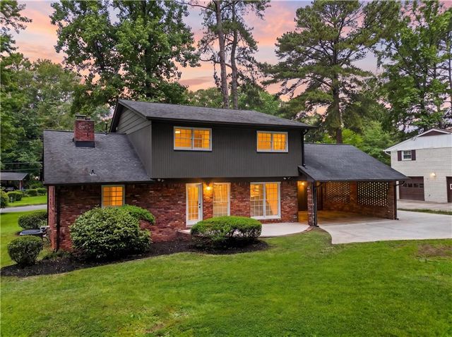 2664 Black Forest Trail SW, Atlanta, GA 30331