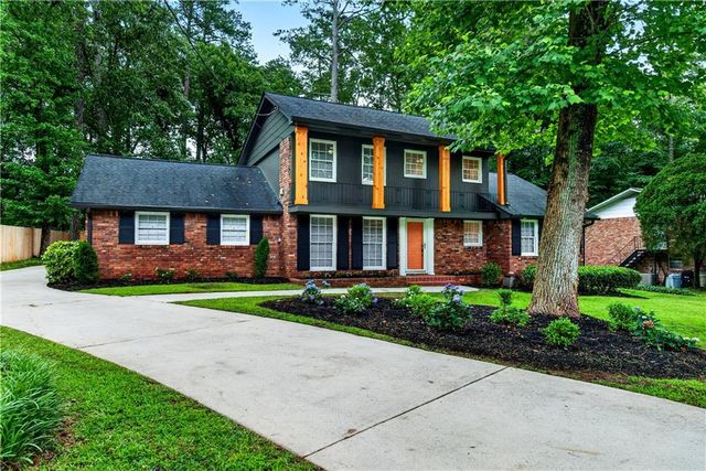 2664 Black Forest Trail SW, Atlanta, GA 30331
