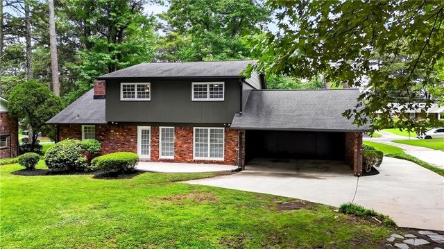 2664 Black Forest Trail SW, Atlanta, GA 30331