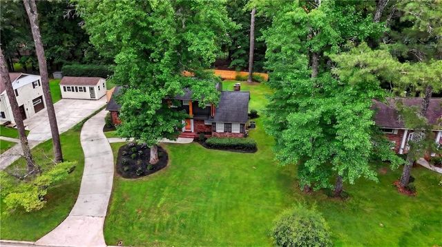 2664 Black Forest Trail SW, Atlanta, GA 30331