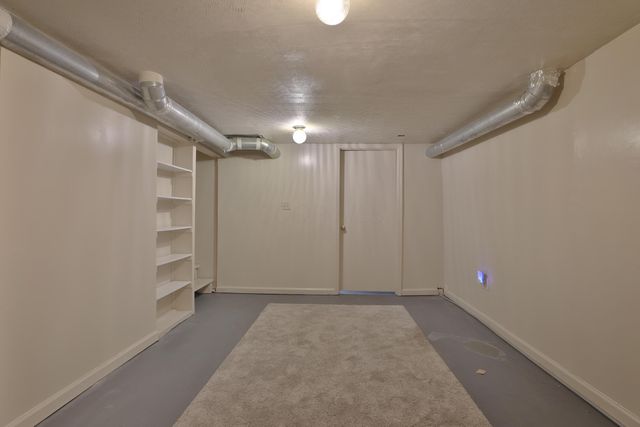 957 E 17th Avenue, Columbus, OH 43211