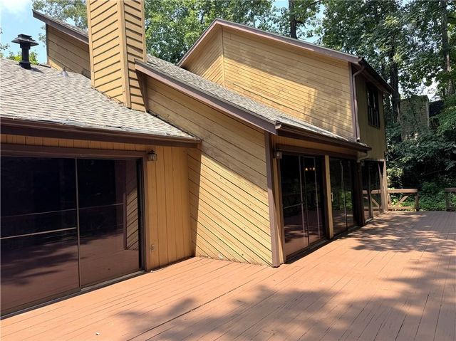 1302 Colony Dr, Marietta, GA 30068
