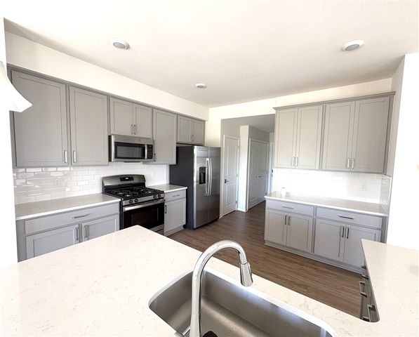 1206 Salt Springs Drive, Saline, MI 48176