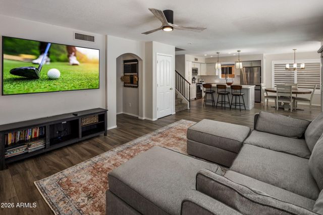 4621 E SWILLING Road, Phoenix, AZ 85050