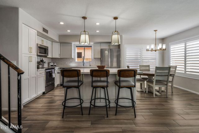 4621 E SWILLING Road, Phoenix, AZ 85050