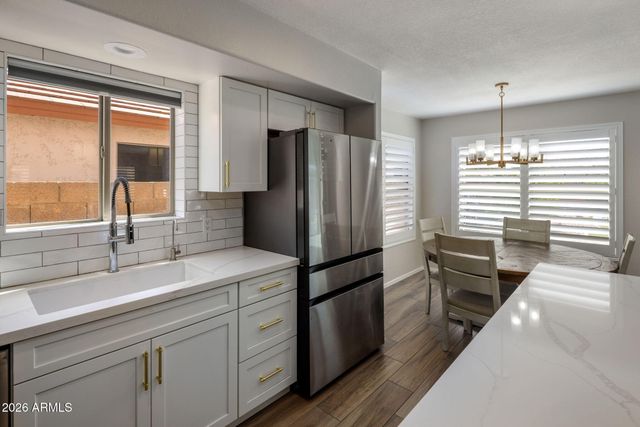 4621 E SWILLING Road, Phoenix, AZ 85050