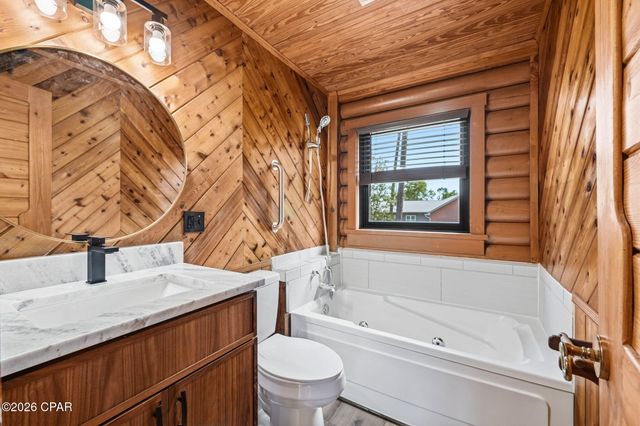 7920 Kingswood Road, Panama City, FL 32409