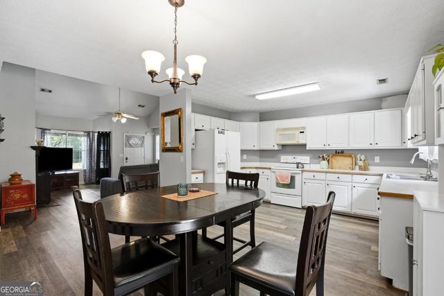 85 Goldfinch Drive, Covington, GA 30016