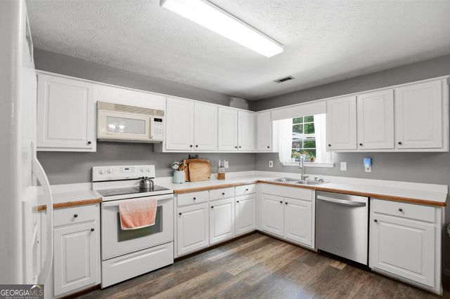 85 Goldfinch Drive, Covington, GA 30016