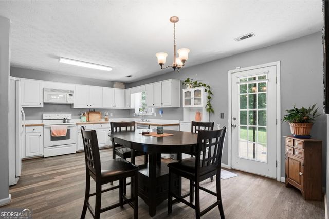 85 Goldfinch Drive, Covington, GA 30016