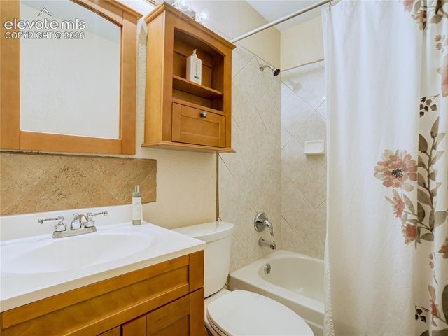 5915 Pemberton Way, Colorado Springs, CO 80919