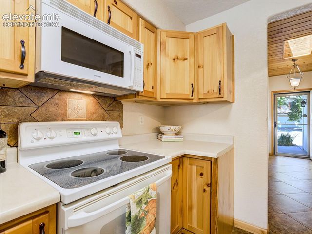 5915 Pemberton Way, Colorado Springs, CO 80919
