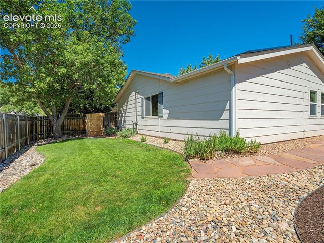 5915 Pemberton Way, Colorado Springs, CO 80919