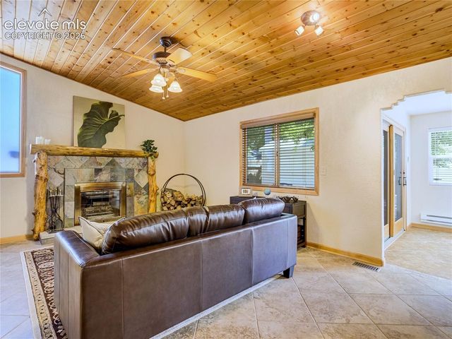 5915 Pemberton Way, Colorado Springs, CO 80919
