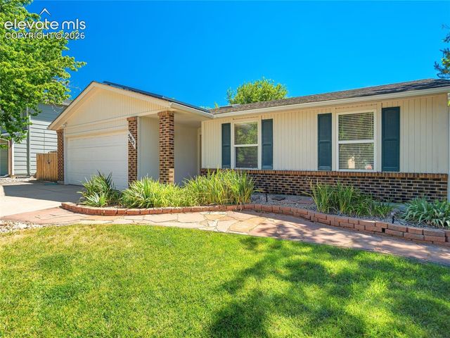 5915 Pemberton Way, Colorado Springs, CO 80919