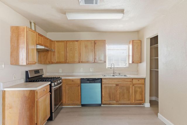 2411 Leffingwell Street, Houston, TX 77026